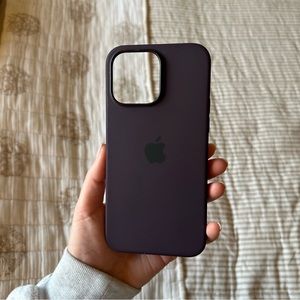 Apple iPhone 14 Pro Max Silicone Case with MagSafe - Elderberry